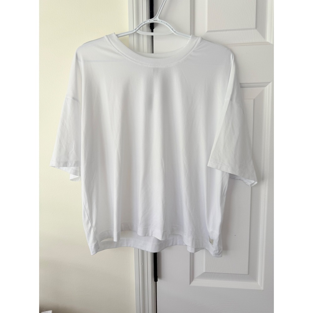 Vuori Tee Womens XL White Short Sleeve Boxy Performance T-Shirt VW1011